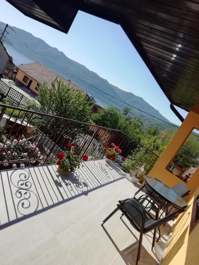 Appartamento Casa Darius Orşova Esterno foto